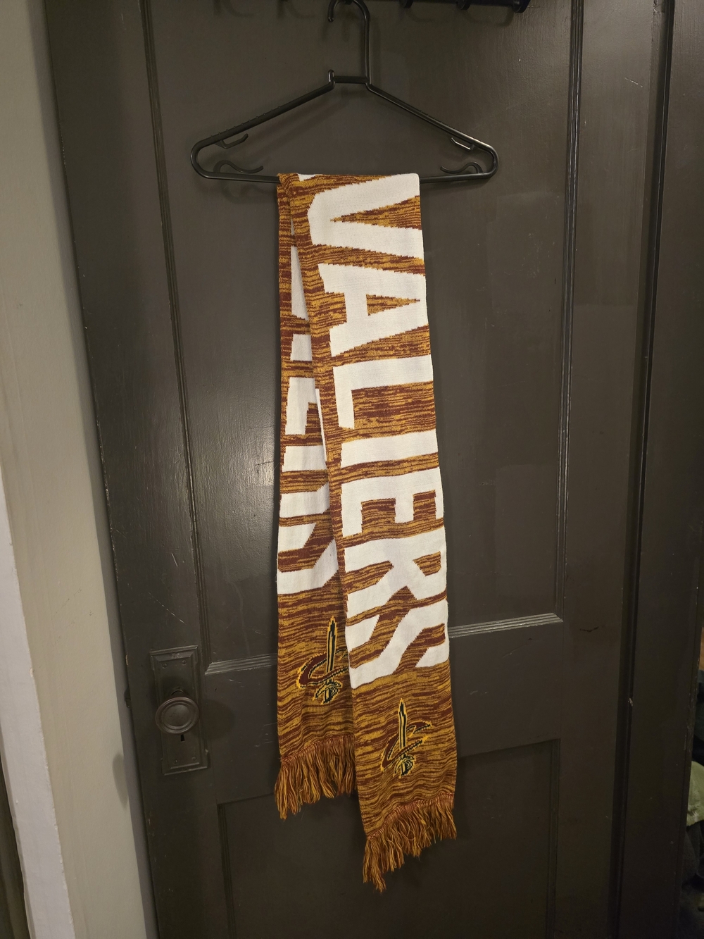 Cleveland Cavaliers NBA Team Scarf - Picture 2 of 3